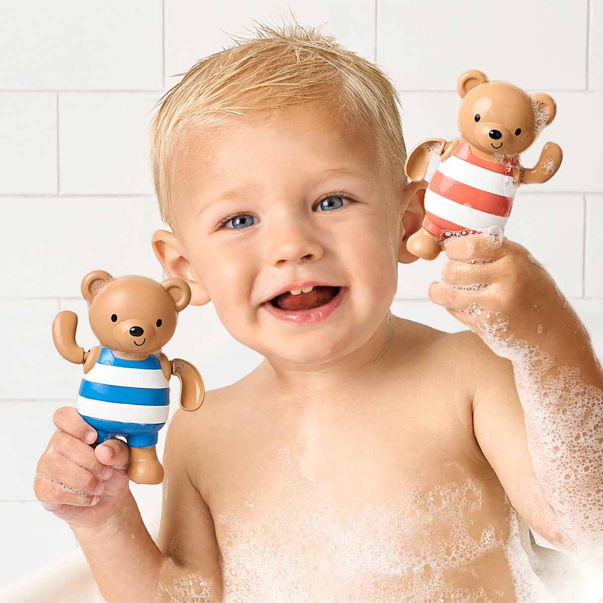 Silly Swimmers - Bear