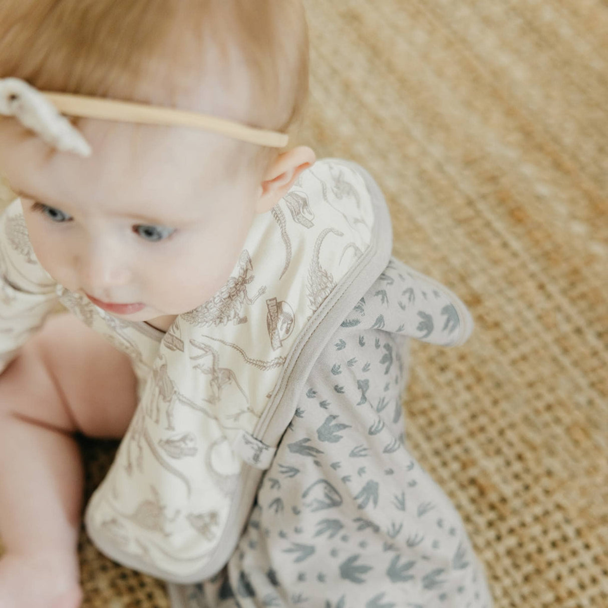 Three-Layer Security Blanket Set - Jurassic Park Fossils