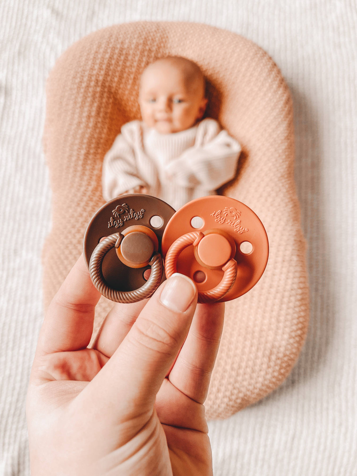 Itzy Soother Natural Rubber Paci Set - Blossom + Rosewood