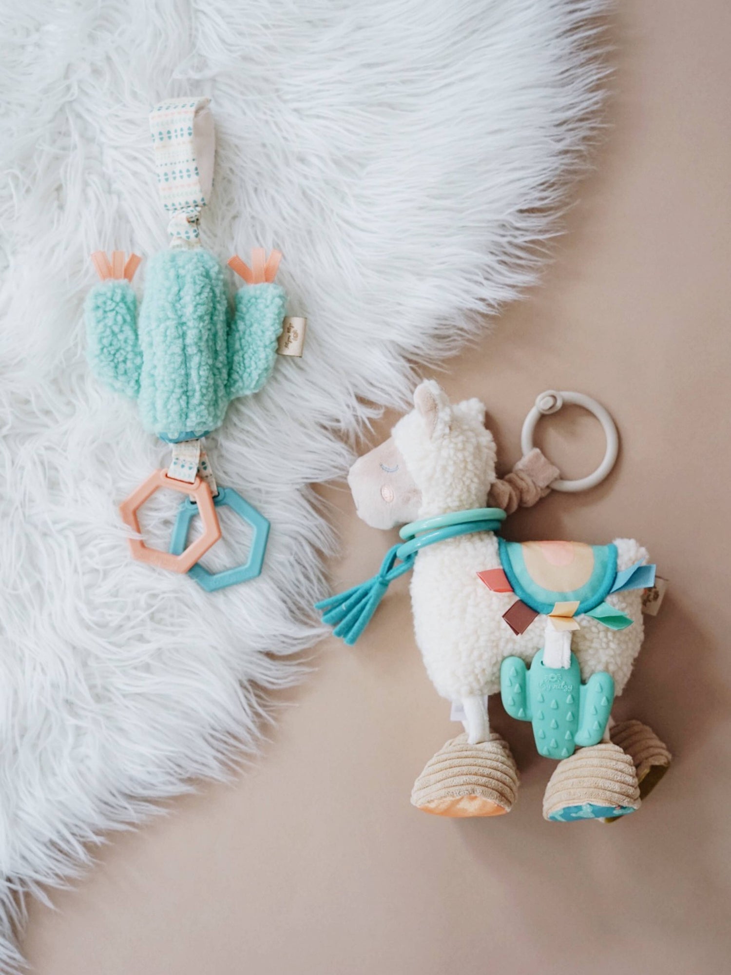 Link & Love Activity Plush - Llama