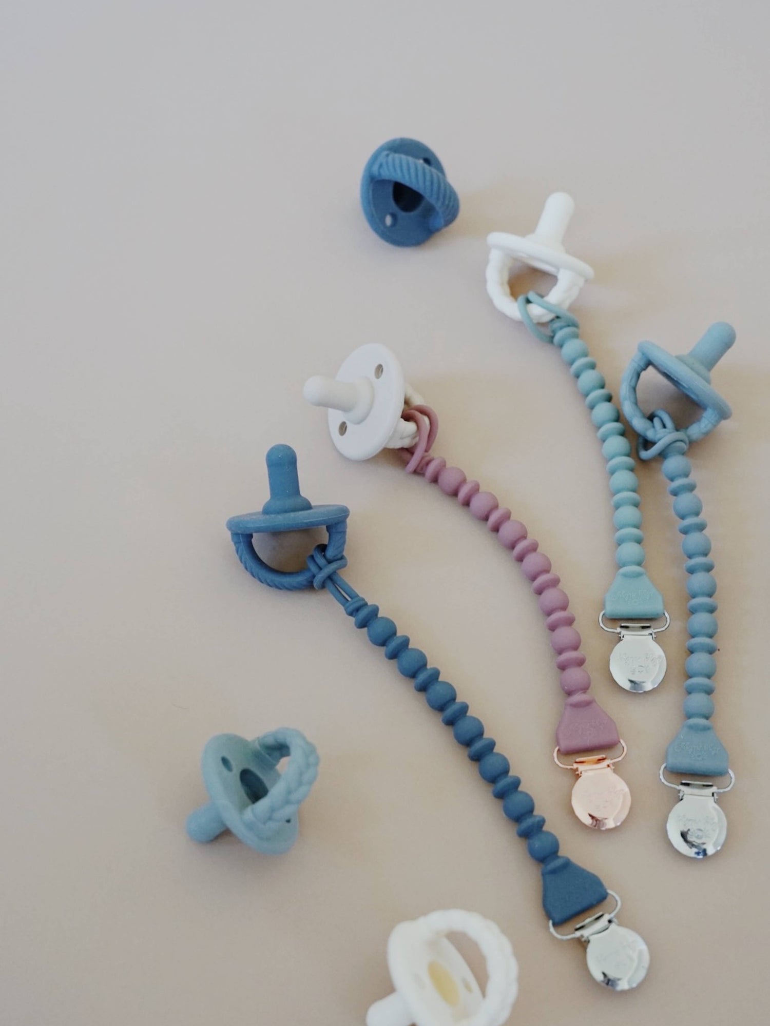 Sweetie Strap Pacifier Clip - Pink Beaded