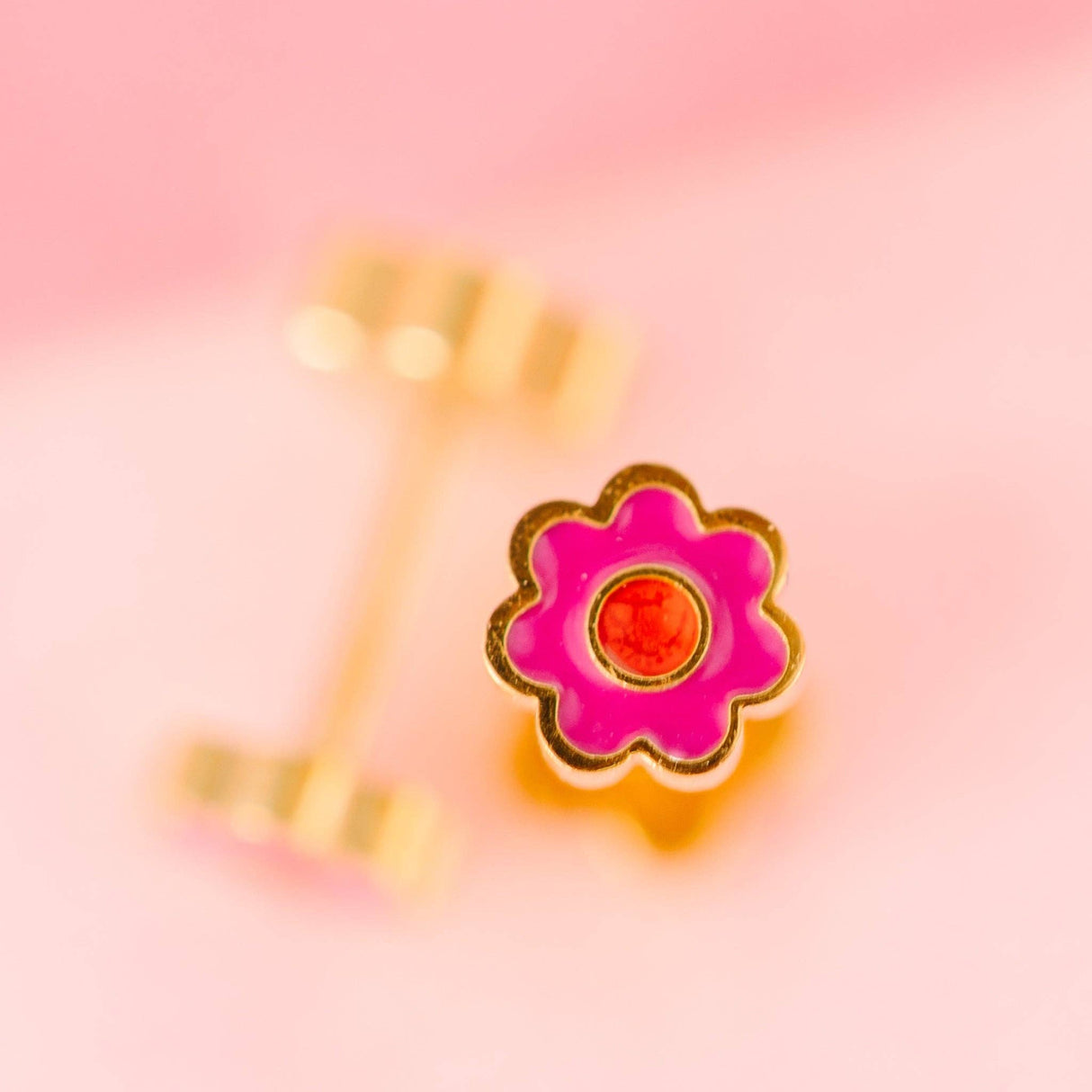 Pierced Co. Screwback Earrings - Tiny Pink Flower