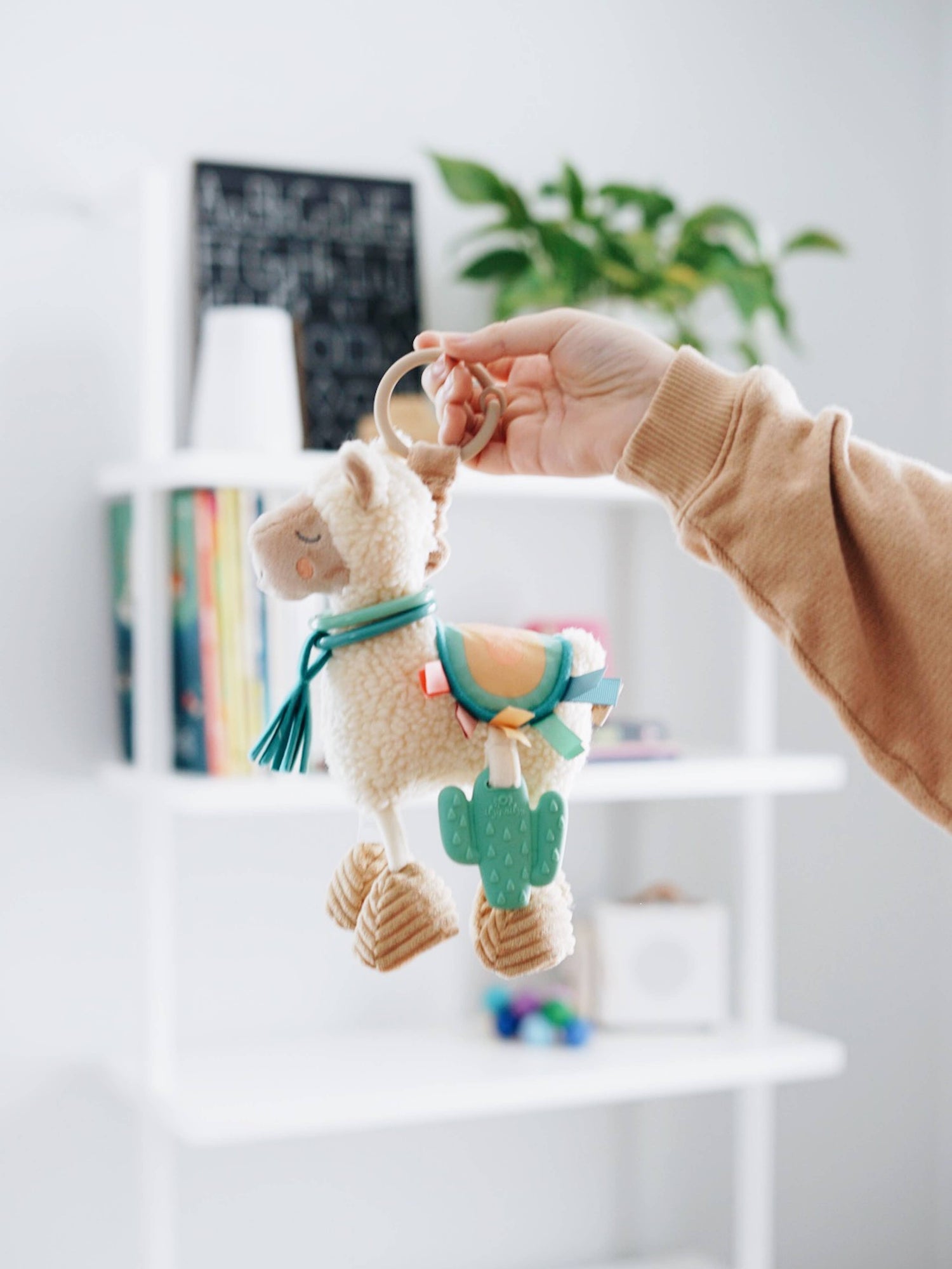Link & Love Activity Plush - Llama