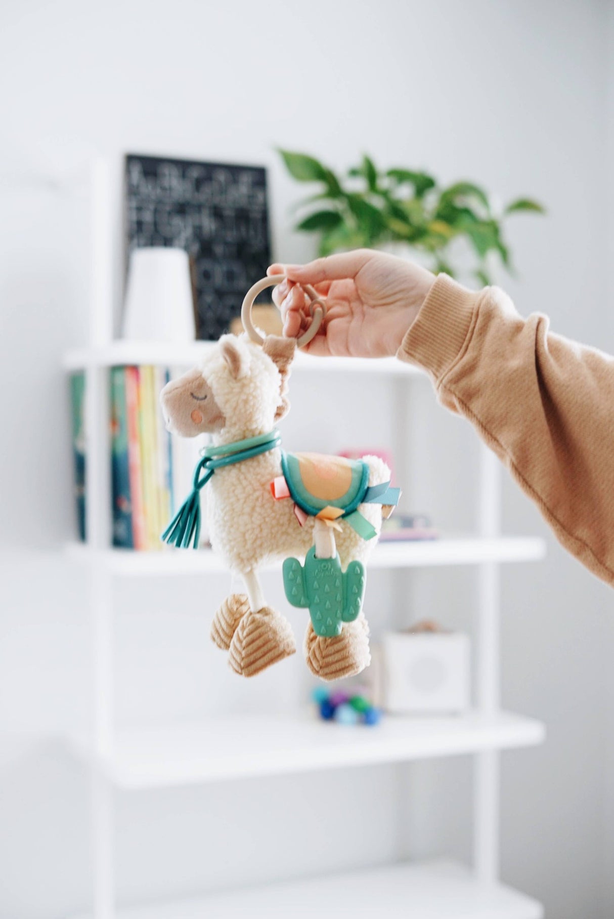 Link & Love Activity Plush - Llama