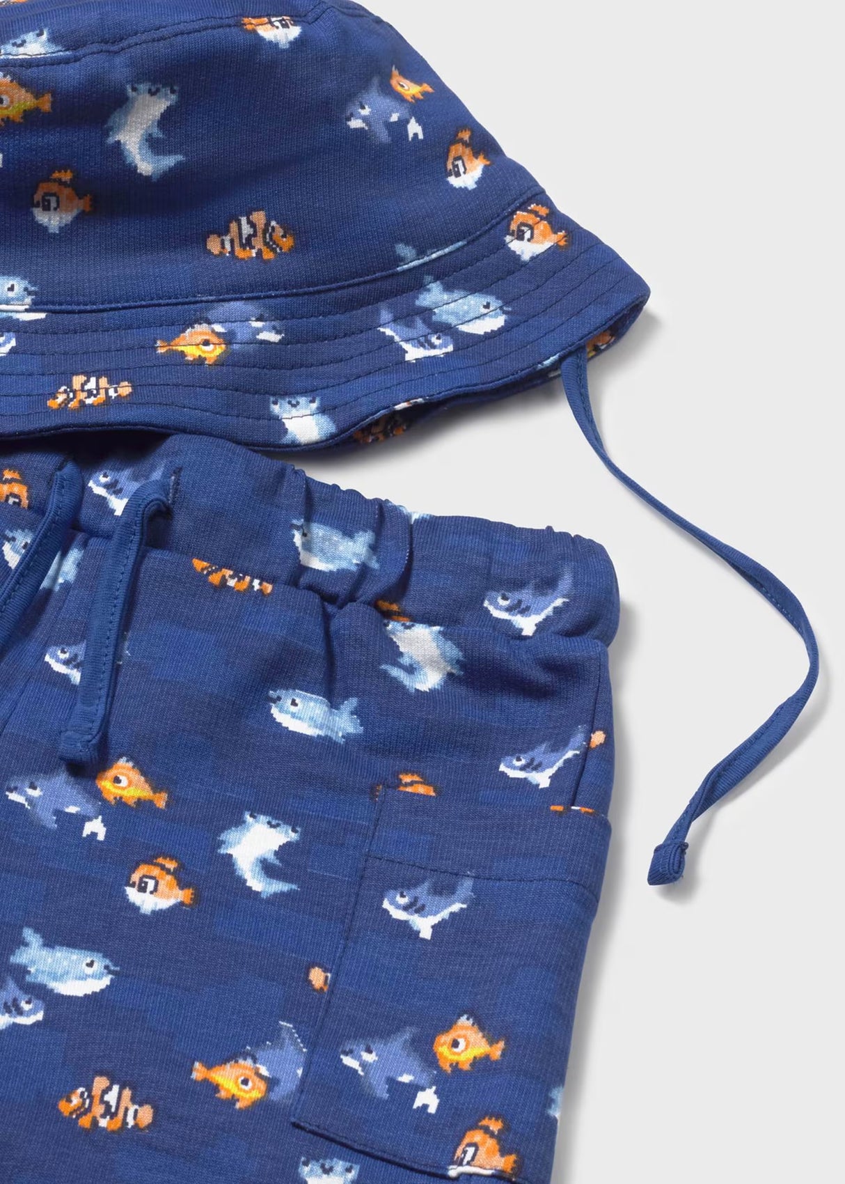 Graphic Tee and Shorts Set - Submarine