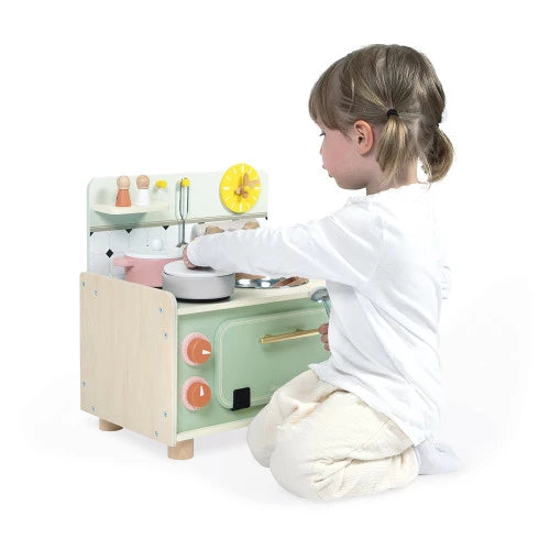 Compact Kitchenette